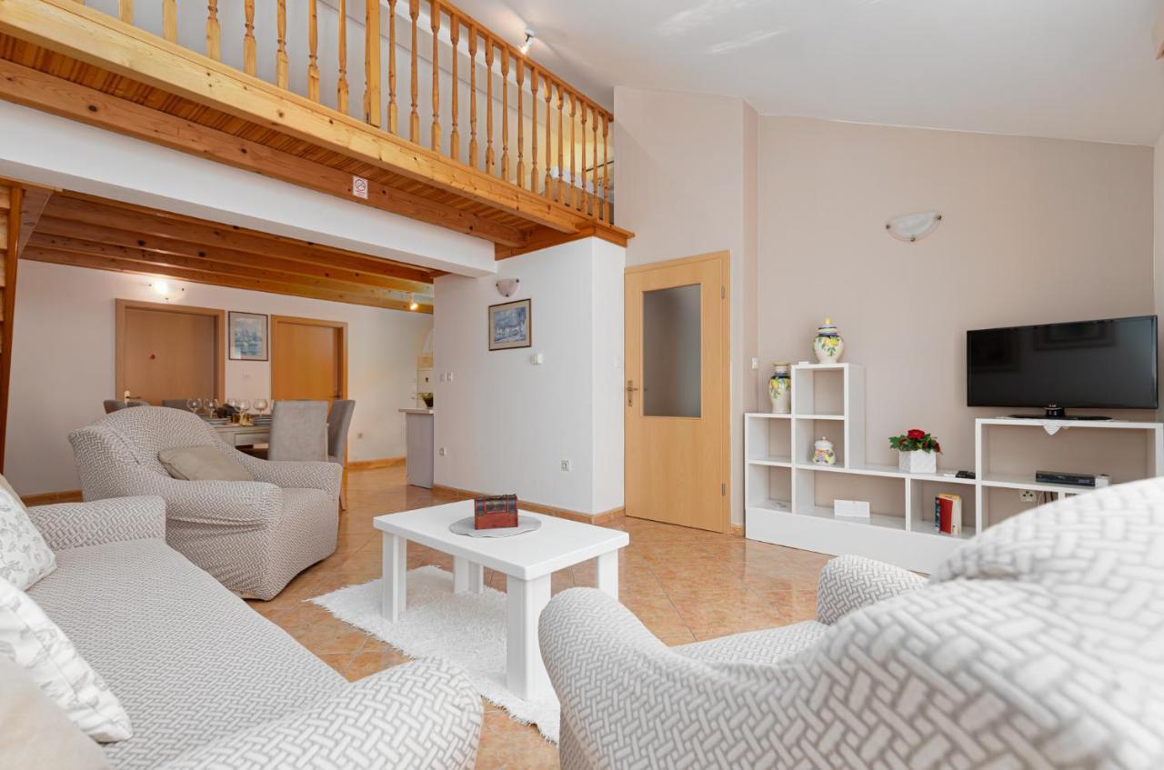 Appartement Gloria à Poreč Extérieur photo